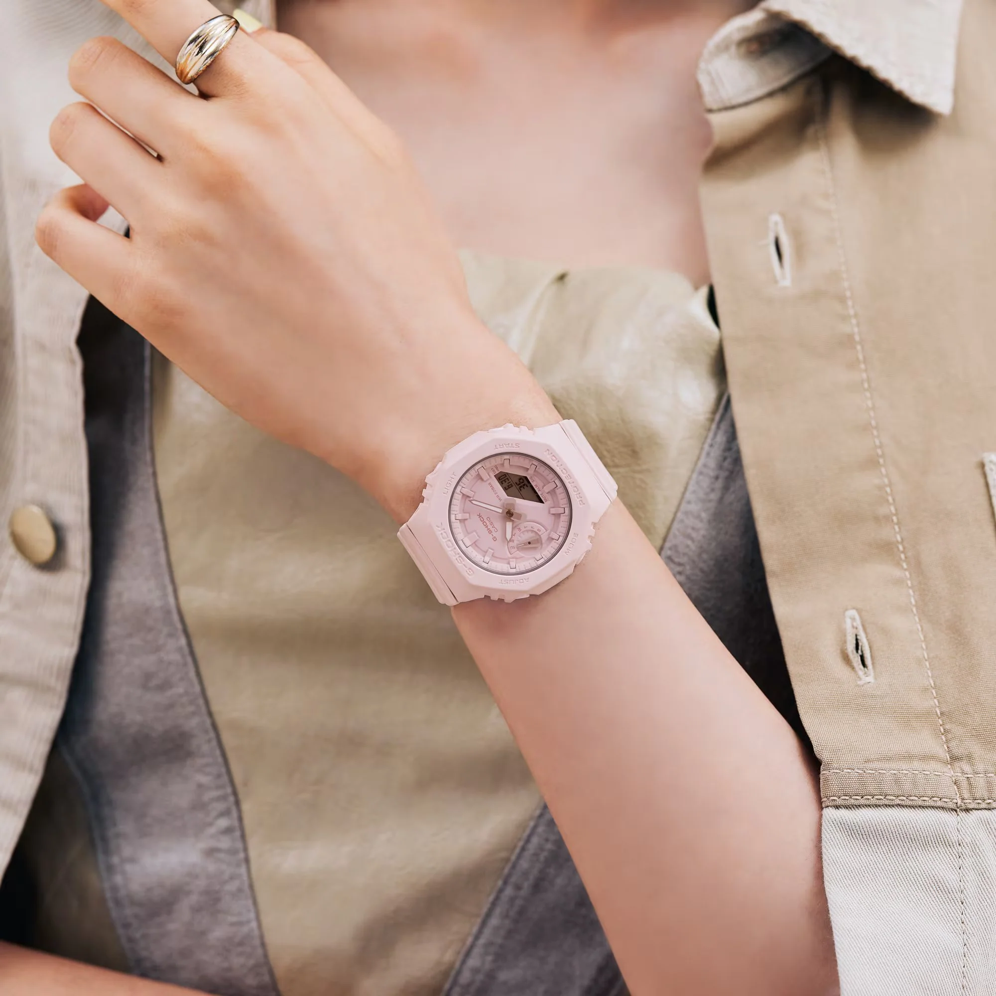 G-Shock Mid-Size S-Series CasiOak GMAS2100BA-4A - Image 3